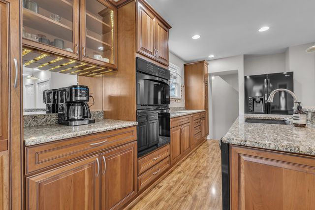 3627 Hunter Avenue, Royal Oak, MI 48073