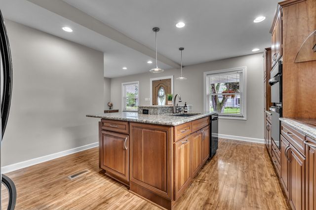 3627 Hunter Avenue, Royal Oak, MI 48073