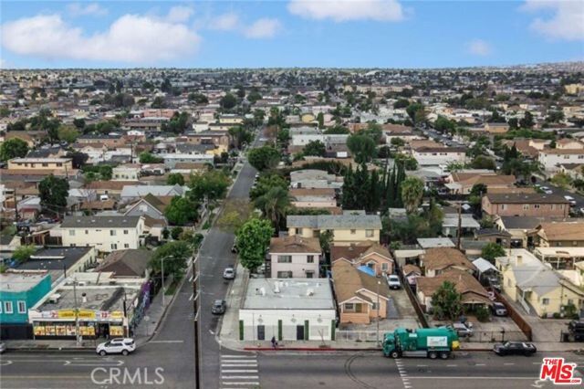 8129 S San Pedro Street, Los Angeles, CA 90003