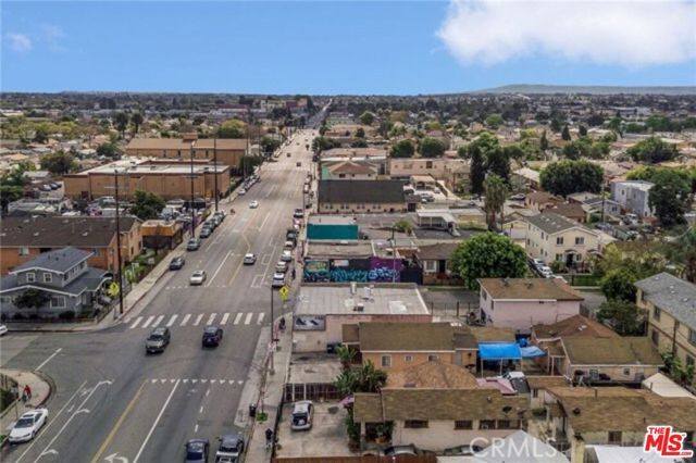 8129 S San Pedro Street, Los Angeles, CA 90003