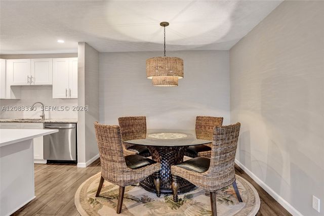130 Cypress Club Dr 302, Pompano Beach, FL 33060