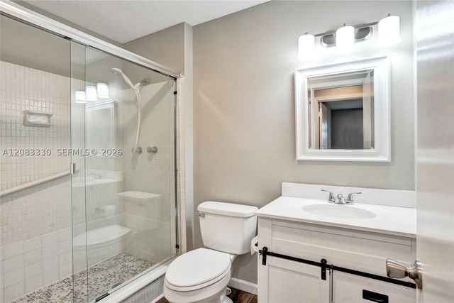 130 Cypress Club Dr 302, Pompano Beach, FL 33060