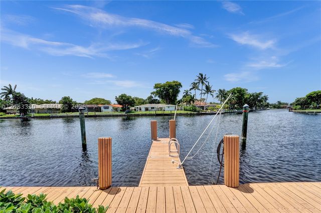 130 Cypress Club Dr 302, Pompano Beach, FL 33060