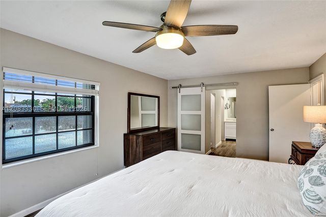 130 Cypress Club Dr 302, Pompano Beach, FL 33060
