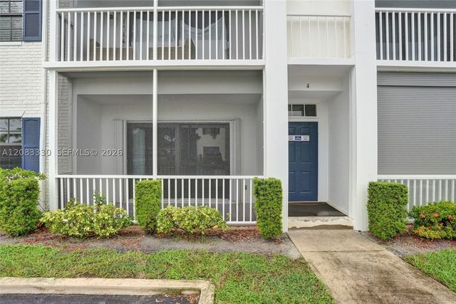 130 Cypress Club Dr 302, Pompano Beach, FL 33060