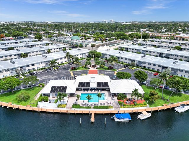 130 Cypress Club Dr 302, Pompano Beach, FL 33060