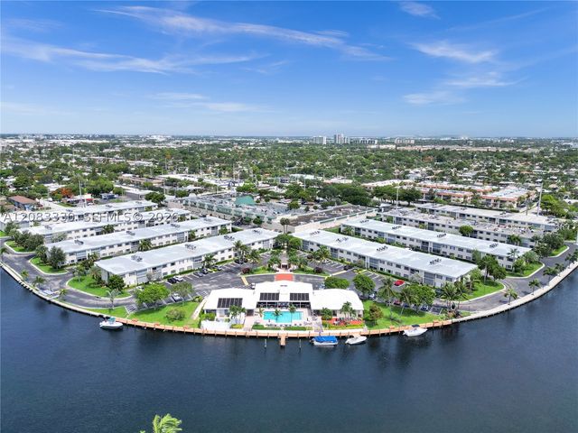 130 Cypress Club Dr 302, Pompano Beach, FL 33060