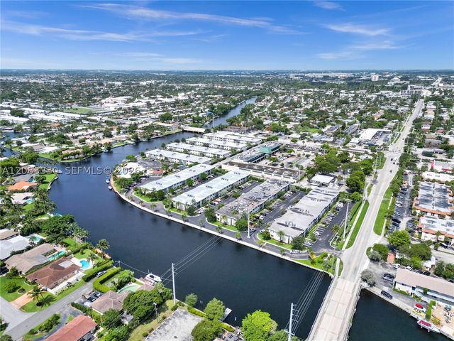 130 Cypress Club Dr 302, Pompano Beach, FL 33060