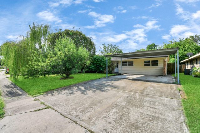 6713 Neff Street, Houston, TX 77074