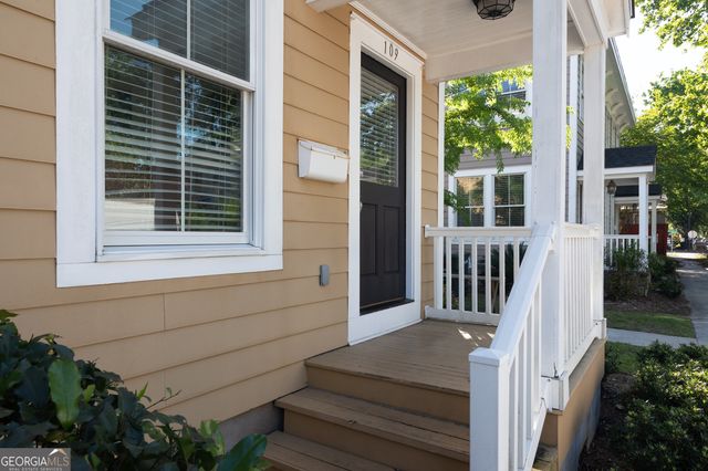 109 W 31st Street, Savannah, GA 31401