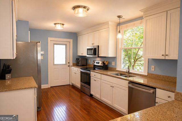 109 W 31st Street, Savannah, GA 31401