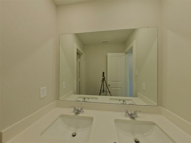 9835 Willow Creek Commerce Drive 535, Tomball, TX 77375
