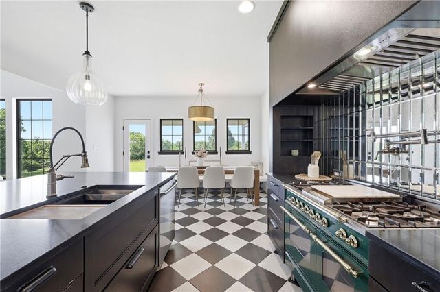 29706 E Easley Road, Lee's Summit, MO 64086