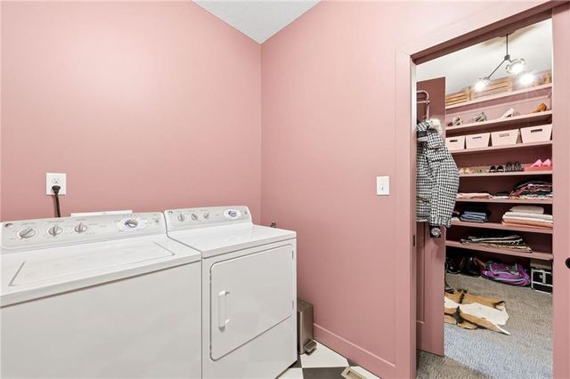 29706 E Easley Road, Lee's Summit, MO 64086
