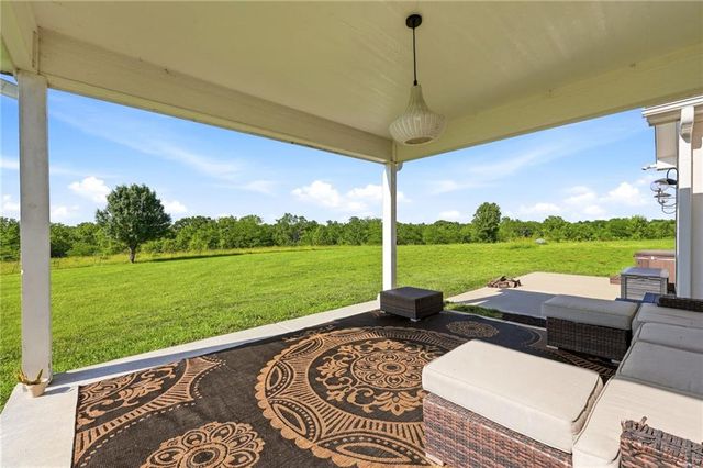 29706 E Easley Road, Lee's Summit, MO 64086