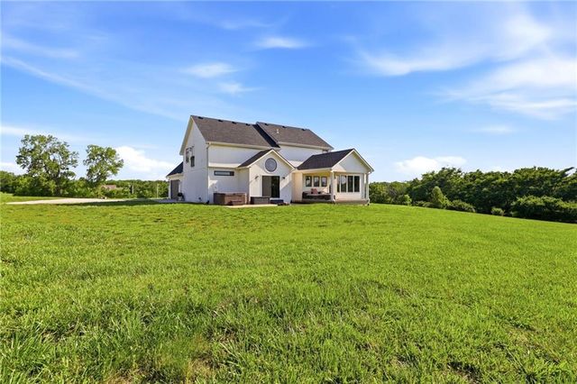 29706 E Easley Road, Lee's Summit, MO 64086