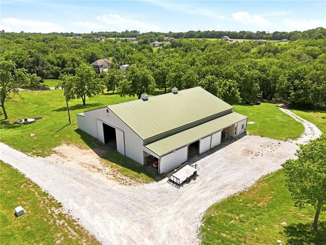 29706 E Easley Road, Lee's Summit, MO 64086