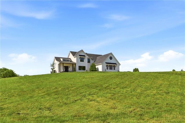 29706 E Easley Road, Lee's Summit, MO 64086