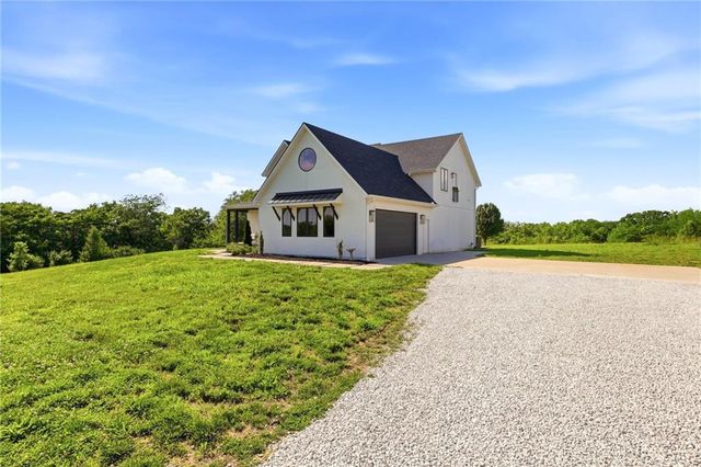 29706 E Easley Road, Lee's Summit, MO 64086