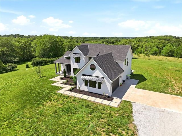 29706 E Easley Road, Lee's Summit, MO 64086
