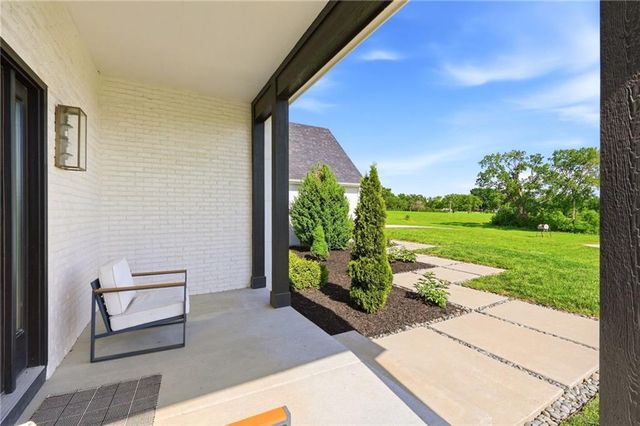 29706 E Easley Road, Lee's Summit, MO 64086