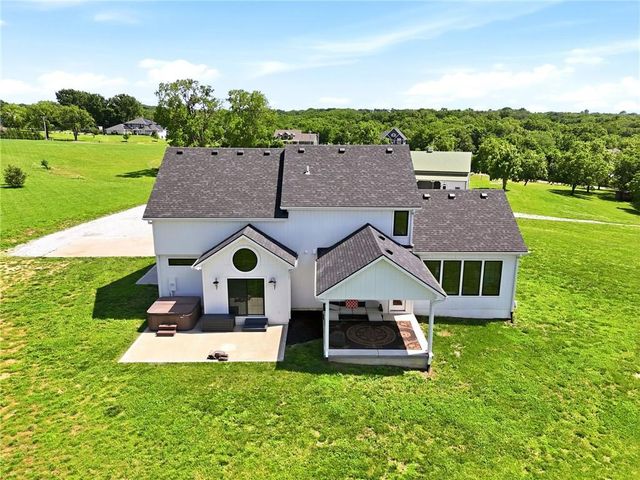 29706 E Easley Road, Lee's Summit, MO 64086