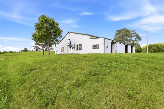 29706 E Easley Road, Lee's Summit, MO 64086