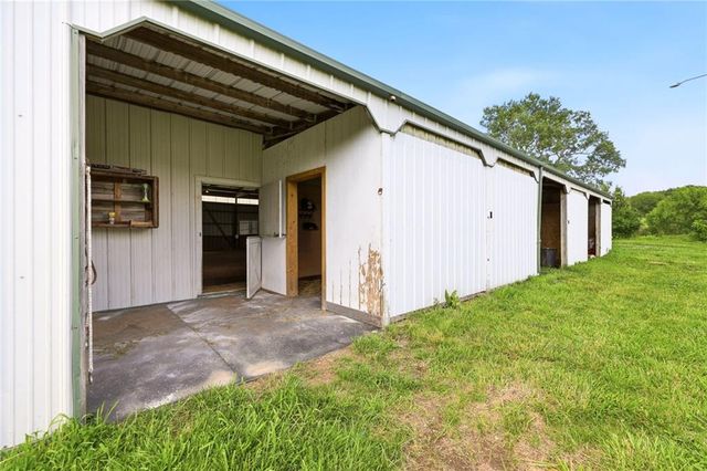 29706 E Easley Road, Lee's Summit, MO 64086