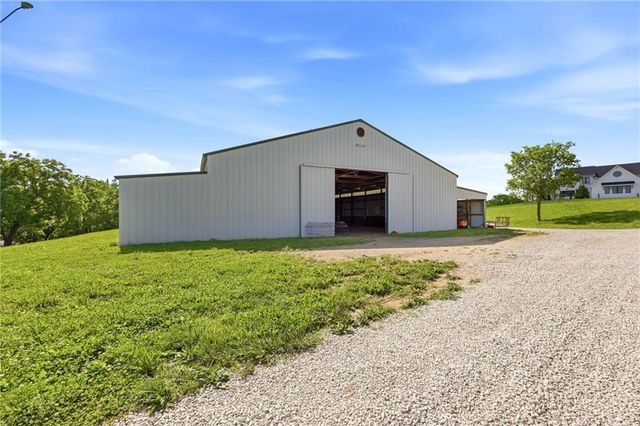 29706 E Easley Road, Lee's Summit, MO 64086