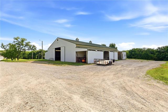 29706 E Easley Road, Lee's Summit, MO 64086