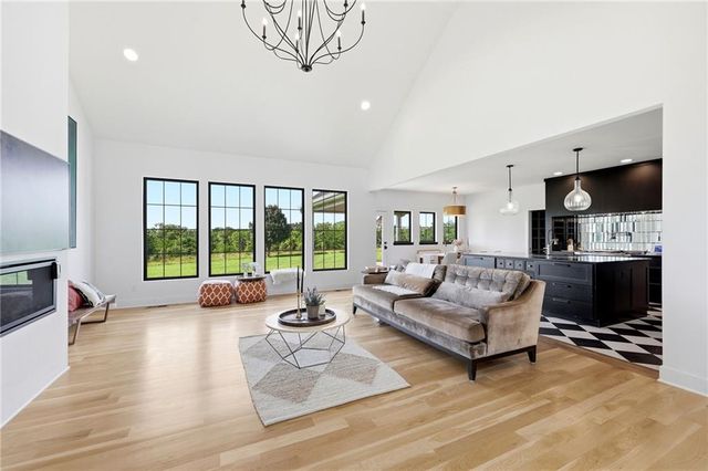 29706 E Easley Road, Lee's Summit, MO 64086