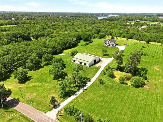 29706 E Easley Road, Lee's Summit, MO 64086