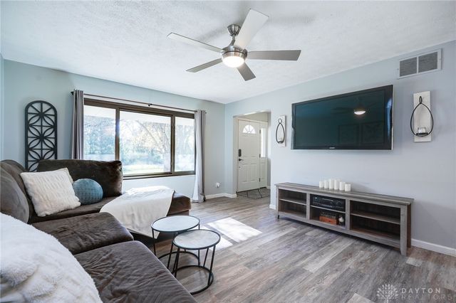 2336 Washington Mill Road, Xenia, OH 45385