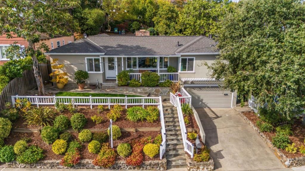 100 Garnet Avenue, San Carlos, CA 94070
