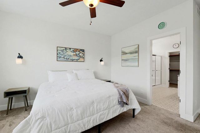 1125 E Prairie Hill Cir, Park City, KS 67219