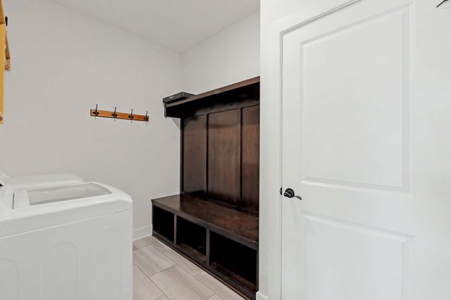 1125 E Prairie Hill Cir, Park City, KS 67219