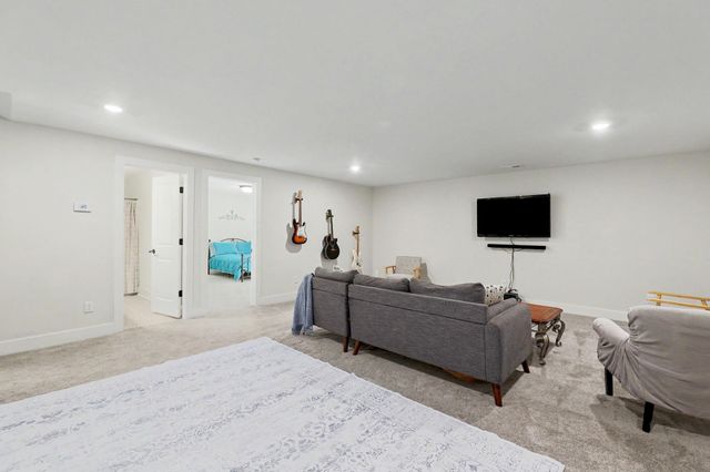 1125 E Prairie Hill Cir, Park City, KS 67219