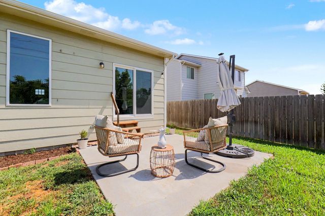 1125 E Prairie Hill Cir, Park City, KS 67219