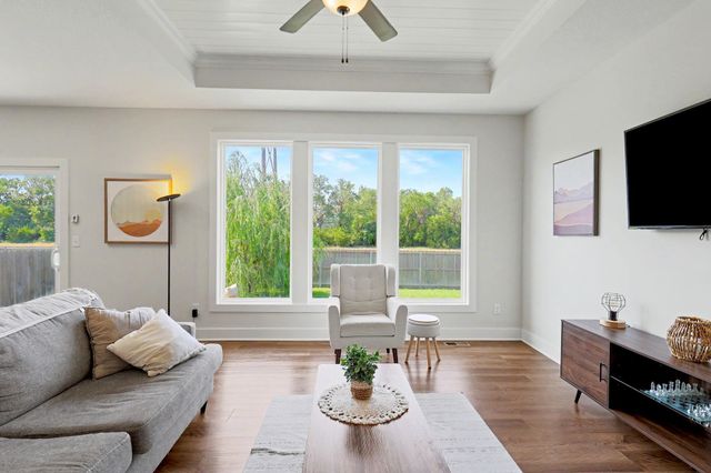 1125 E Prairie Hill Cir, Park City, KS 67219