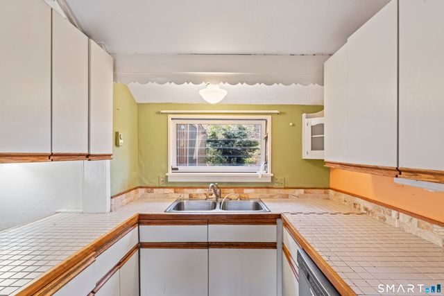 683 Berkshire Road, Southbury, CT 06488