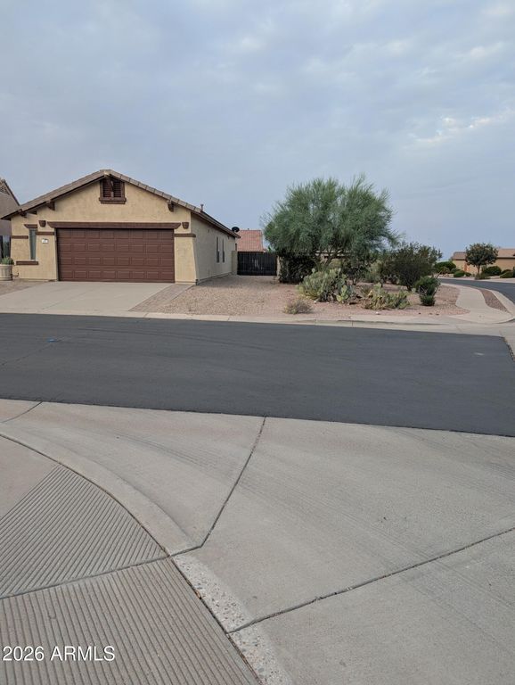 10691 E SURVEYOR Court, Gold Canyon, AZ 85118 — photo 2