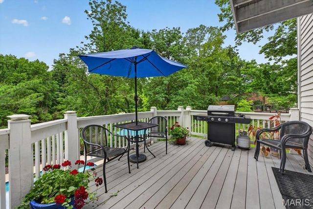 121 Barrett Drive, Swansea, IL 62226