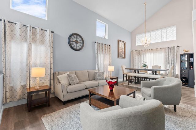 976 Cashel Cir, Vacaville, CA 95688