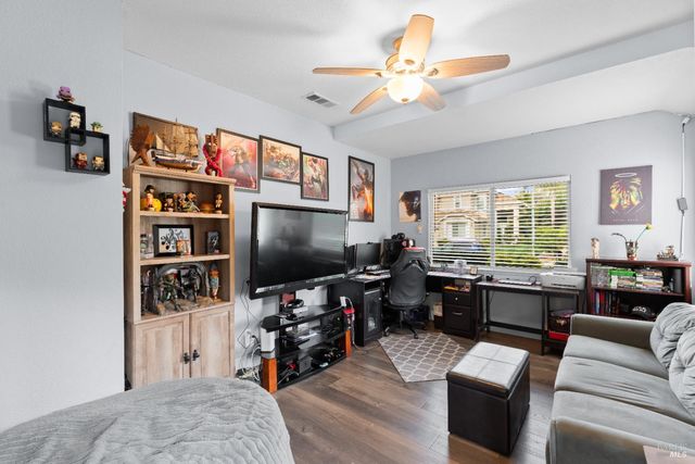 976 Cashel Cir, Vacaville, CA 95688