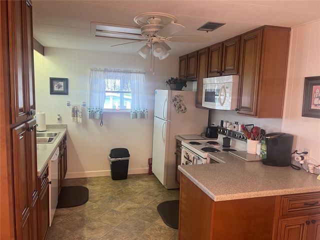 7443 MORELLI AVENUE, Brooksville, FL 34613