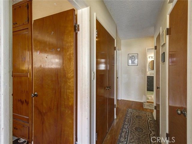 5390 Stillwater Drive, Los Angeles, CA 90008