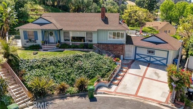 5390 Stillwater Drive, Los Angeles, CA 90008