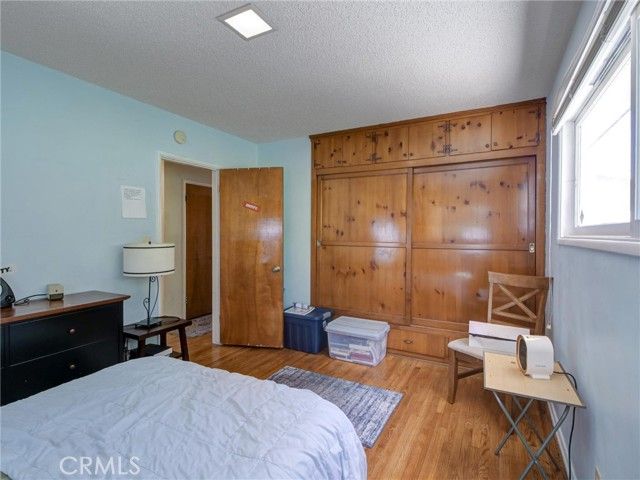 5390 Stillwater Drive, Los Angeles, CA 90008