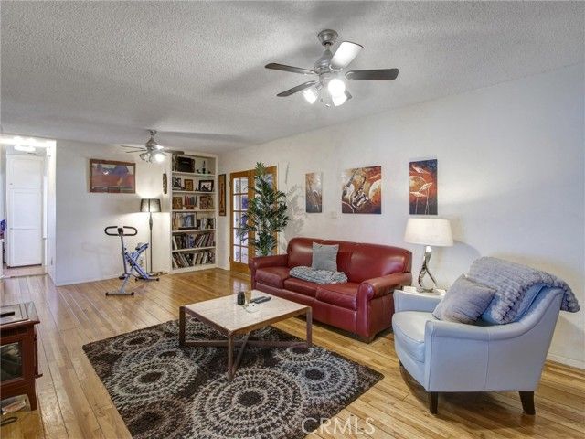 5390 Stillwater Drive, Los Angeles, CA 90008