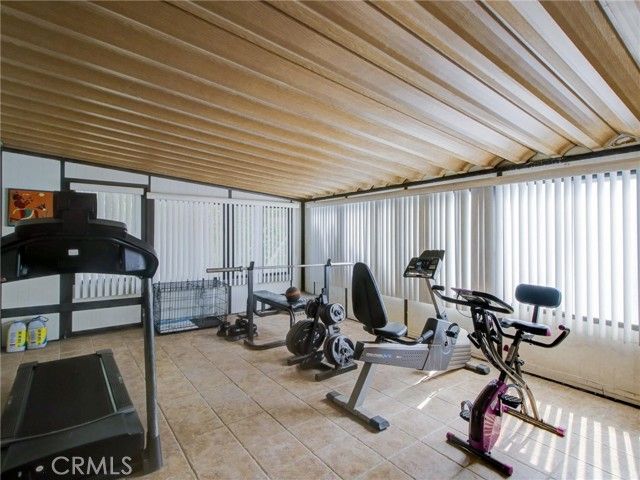 5390 Stillwater Drive, Los Angeles, CA 90008